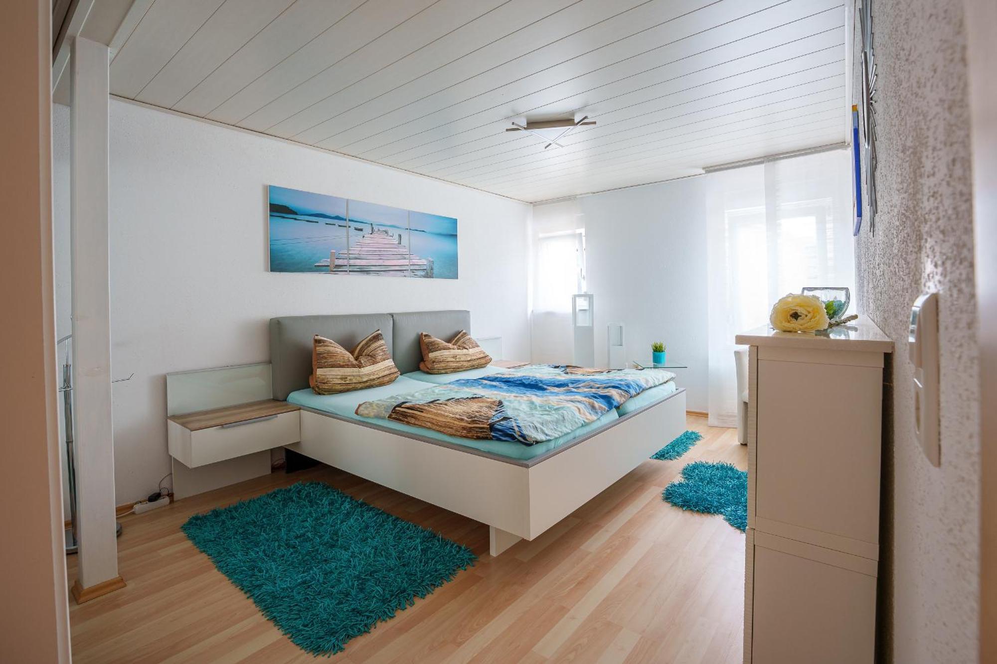 Wilhelm Appartements 100Qm Im Zentrum Brackenheim Naehe Tripsdrill エクステリア 写真